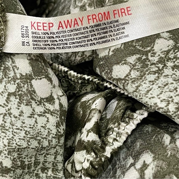 Free People NWOT Nights Out Bodysuit Snakeskin Sage NWOT Green Size Medium - Picture 8 of 8